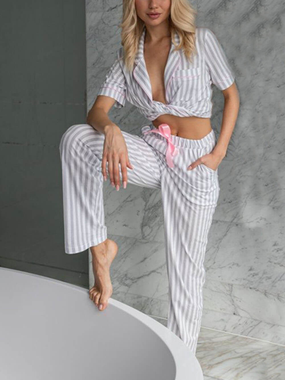 Elowyn - Ensemble loungewear rayé luxueux pour une expérience de confort inégalée pour femmes