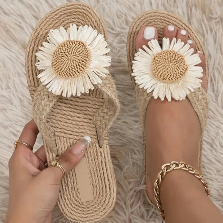 Audrey - Elegante handgewebte Pantoffeln für Ihre Sommerabenteuer