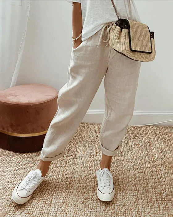 Sommerliche Boho-Hose von PIEN - perfekt für einen freien, unbeschwerten Look!