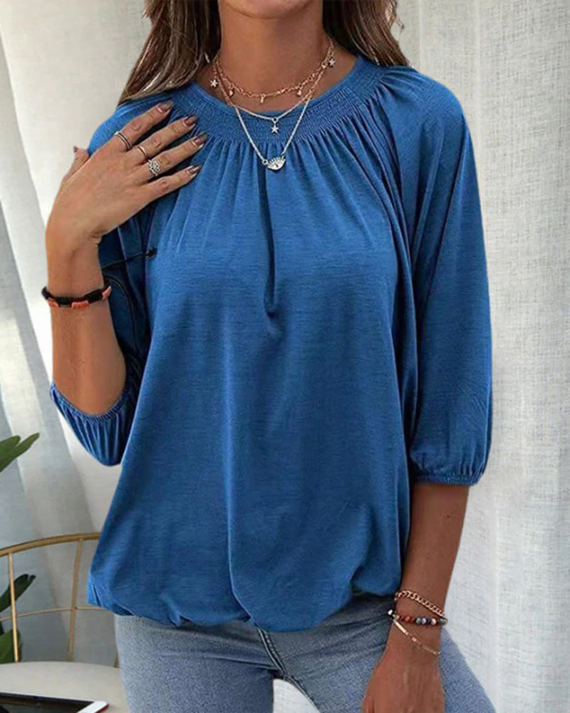 Kira - Elegant and versatile women's T-shirt with crew neckline