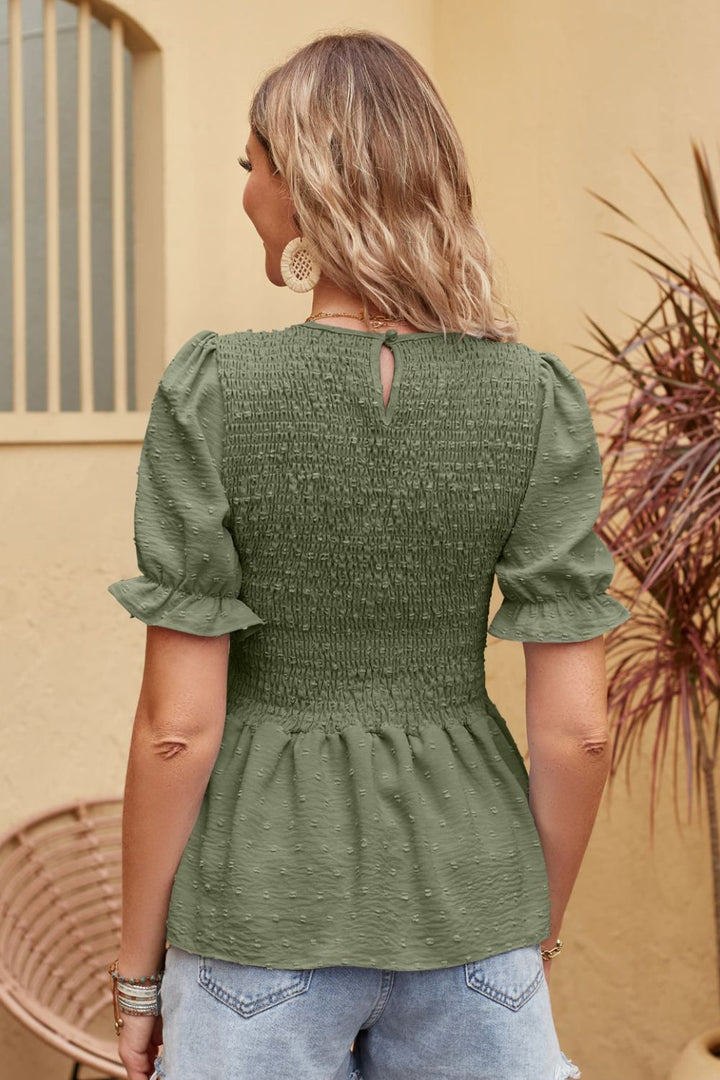 Rosa - Elegant short-sleeve blouse for women