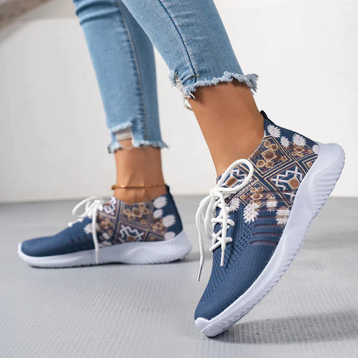 Arella - Running shoes with ergonomic design for ultimate comfort