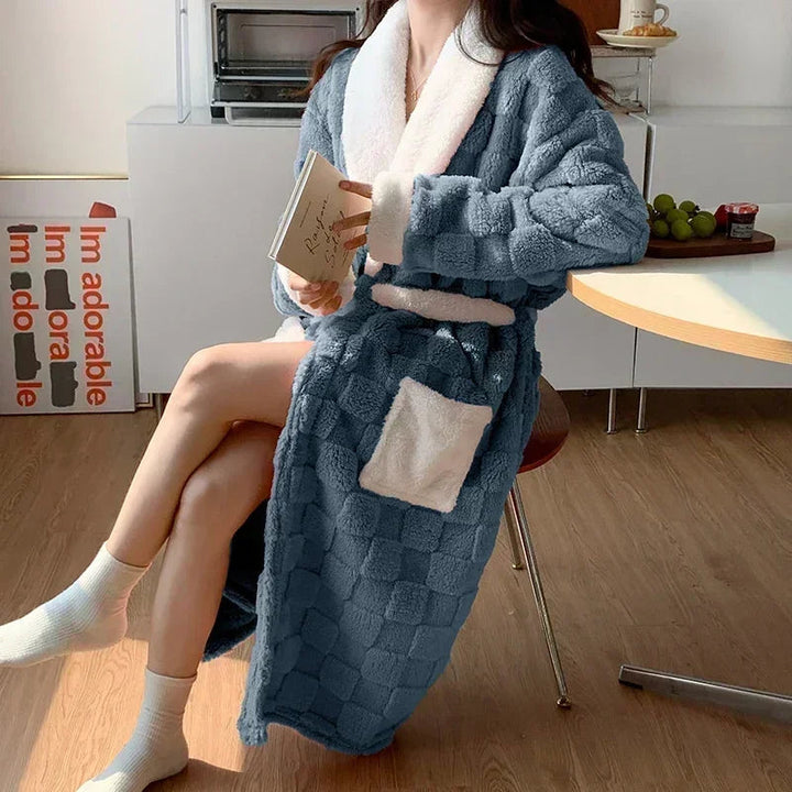Louisa - Trendy Comfortable Flannel Autumn Bathrobe for Women