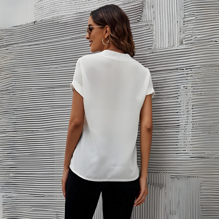 Elegante weiße Bluse mit V-Ausschnitt für Frauen - Serenity Spring Collection