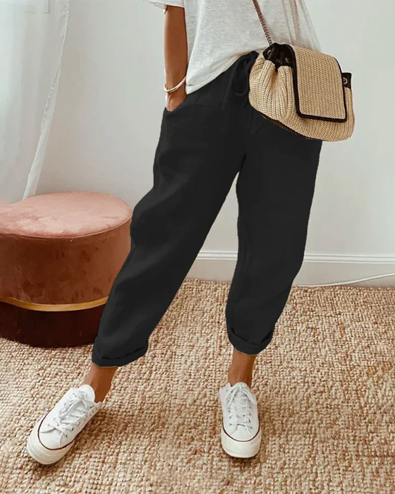 Sommerliche Boho-Hose von PIEN - perfekt für einen freien, unbeschwerten Look!