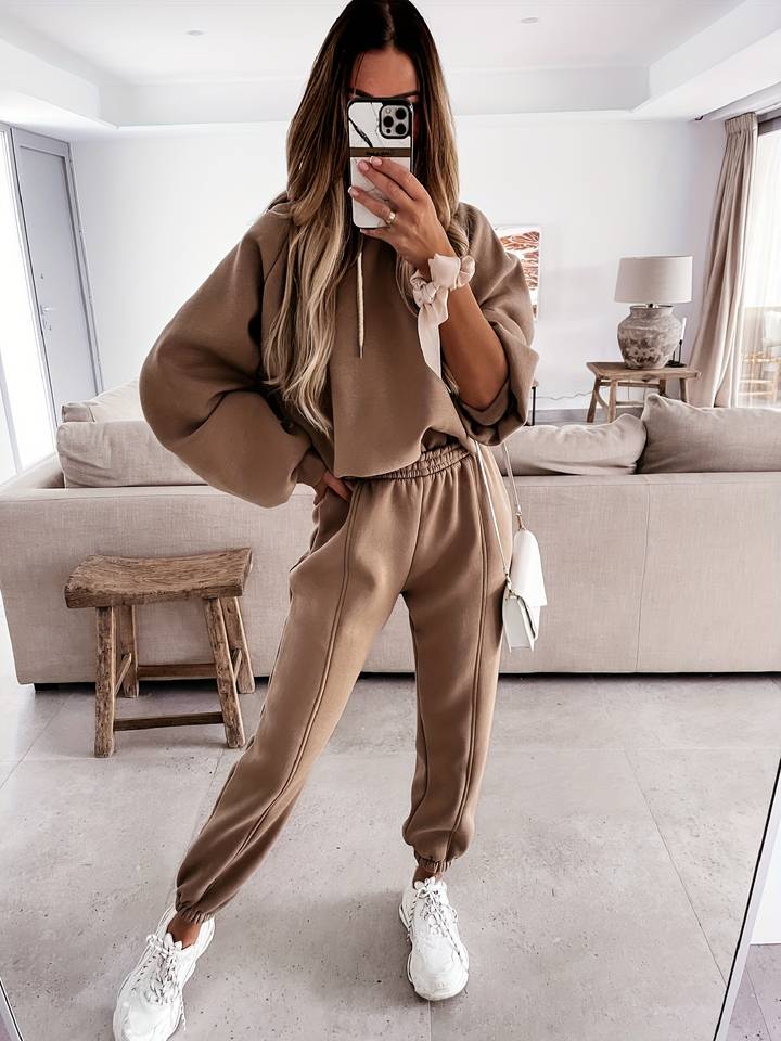 Karina - Ensemble stylé avec sweat à capuche oversize et pantalon de jogging pour femmes