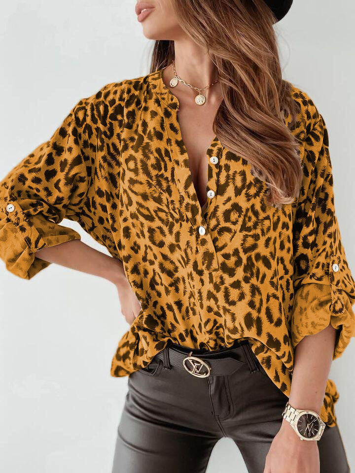 Amy - Stylish Blouse with Fashionable Leopard Print for the Perfect Autumn and Spring