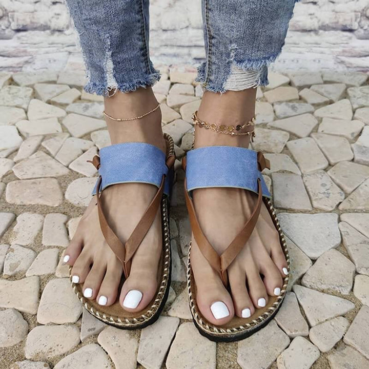 Isa - Elegant and comfortable blue toe sandals for women