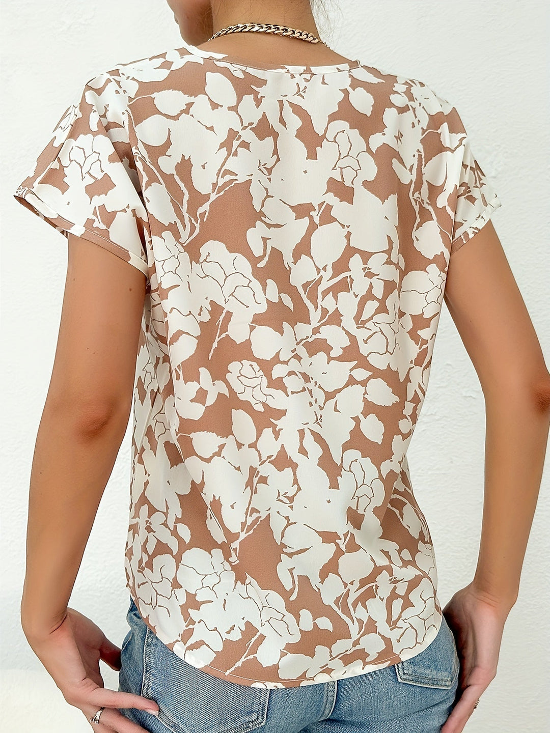 Ariel - Trendy summer blouse with floral design for women