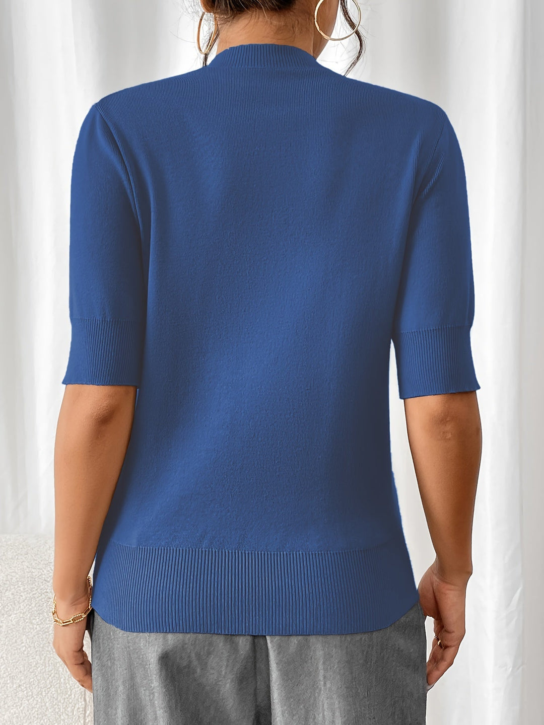 Stylish summer knit top with crew neckline for women | Elise