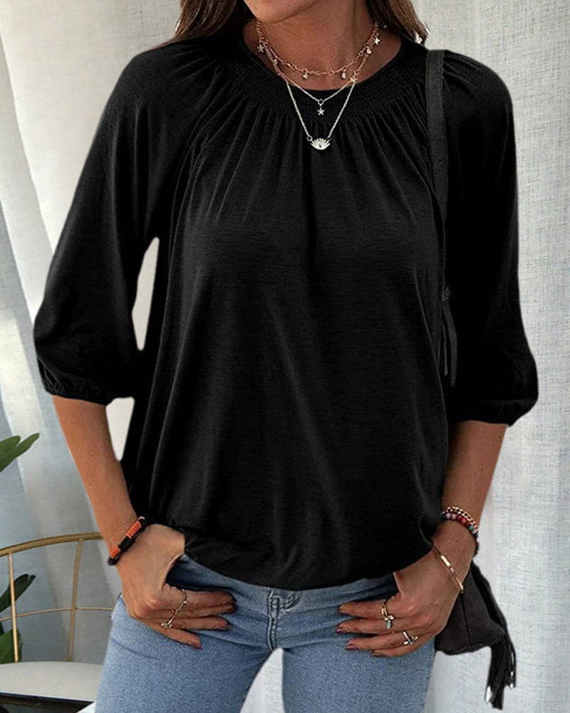 Kira - Elegant and versatile women's T-shirt with crew neckline