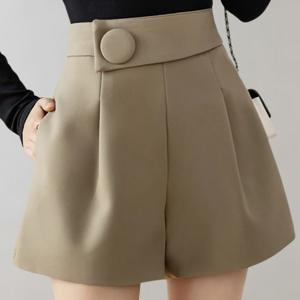 Stylish and Fashionable Women's Shorts by Paprika