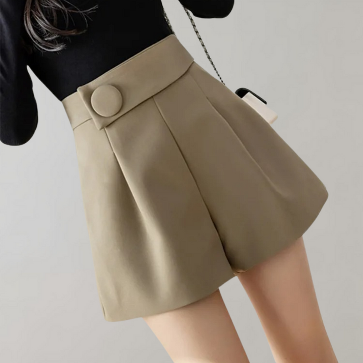 Stylish and Fashionable Women's Shorts by Paprika