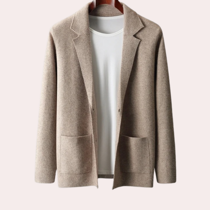 Angus - Stylish and cozy cardigan for men