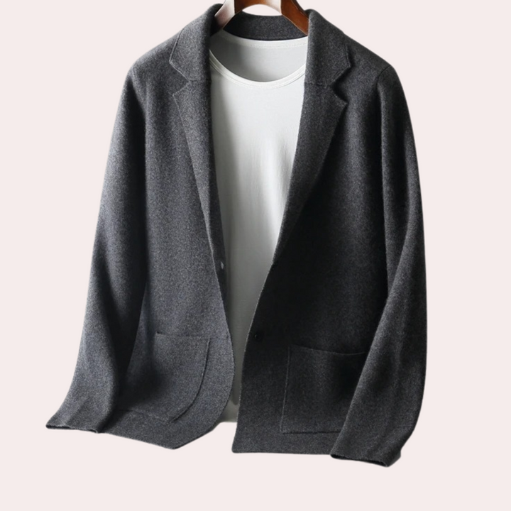 Angus - Stylish and cozy cardigan for men