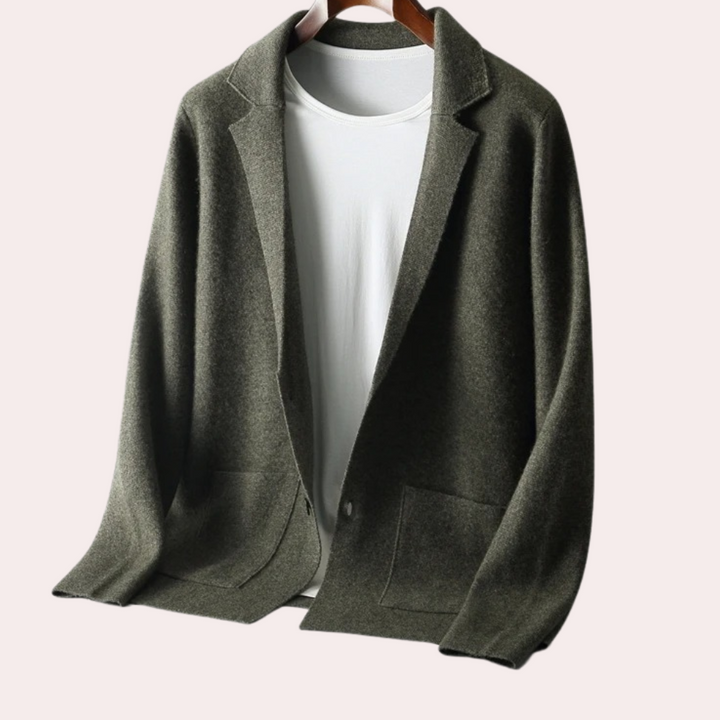 Angus - Stylish and cozy cardigan for men