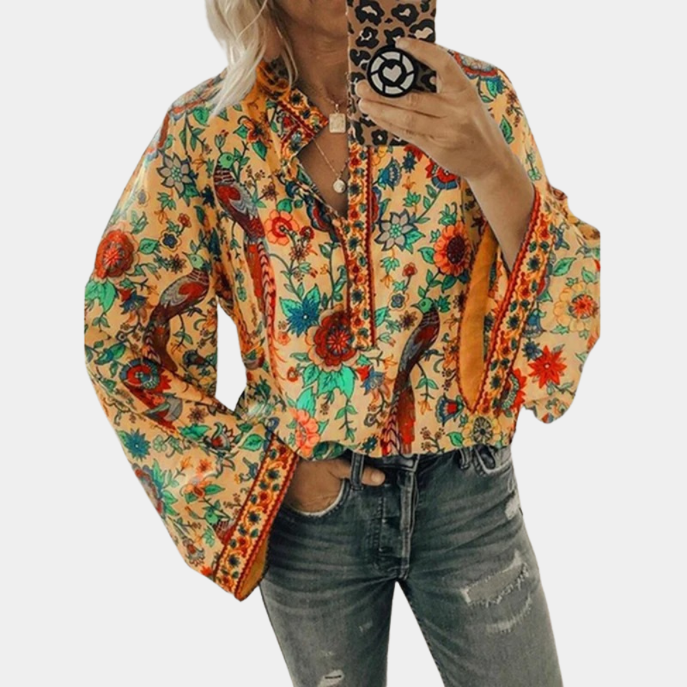 Cynthia - Elegant Women's Blouse with a Charming Floral Pattern