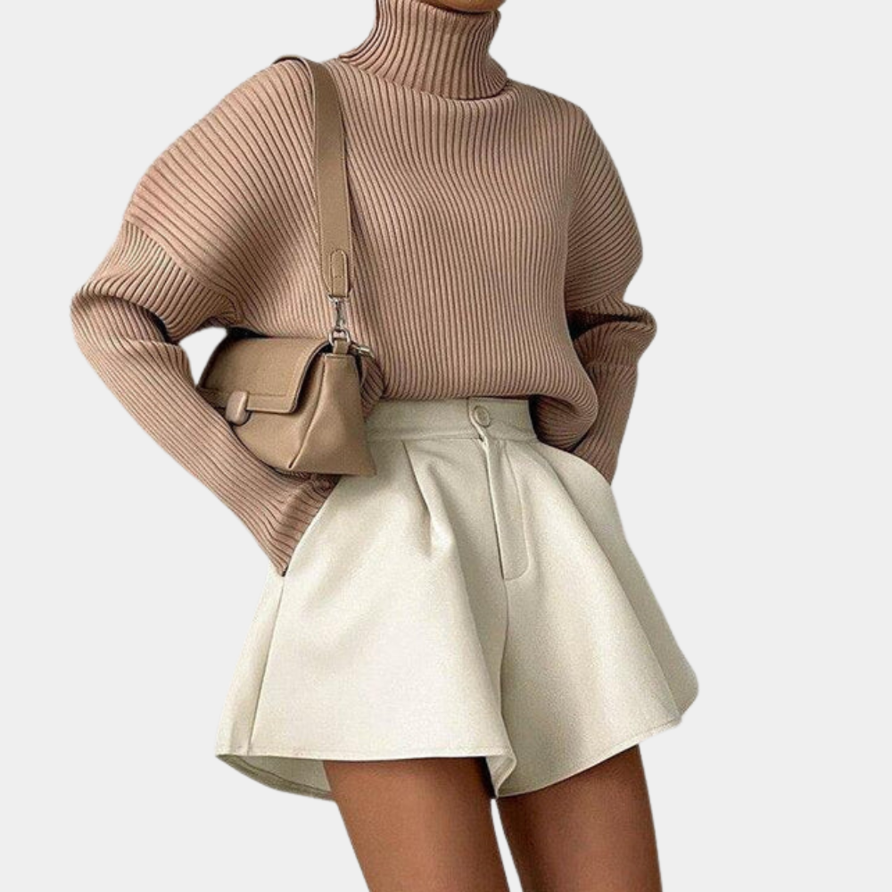 Khuja - Chic Elegance Shorts for Women