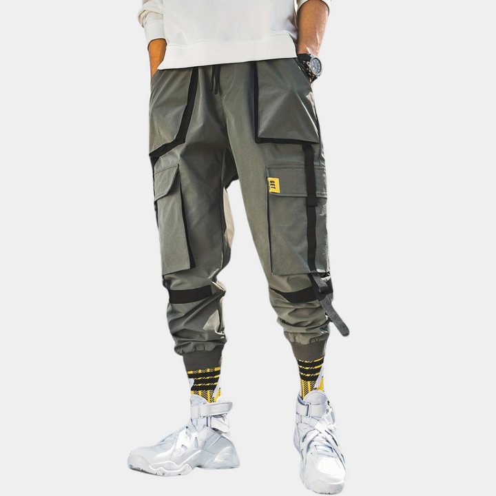 Italo - Chic and Trendy Men's Cargo Pants for the Modern Man