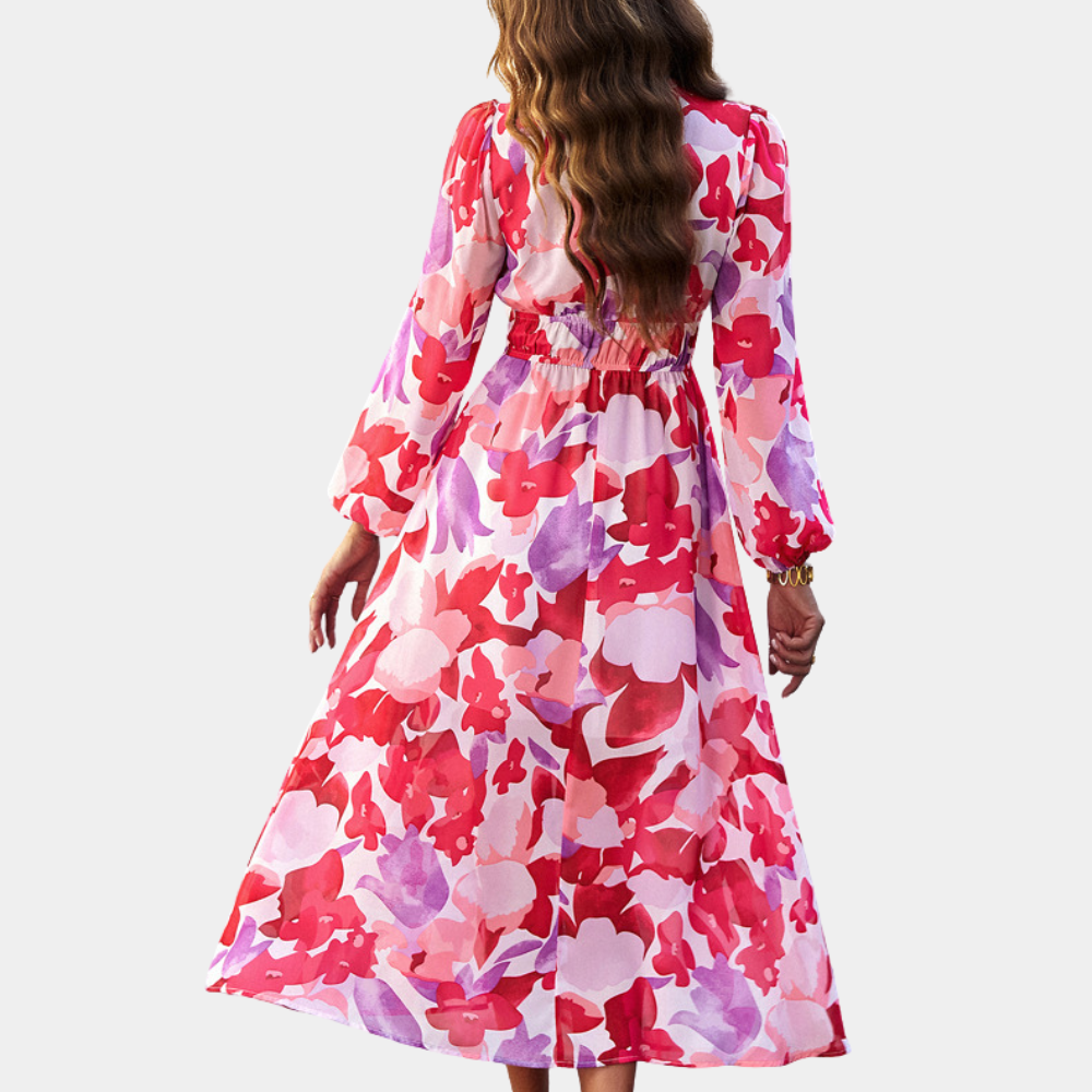 Chic party dress for women in a refined style