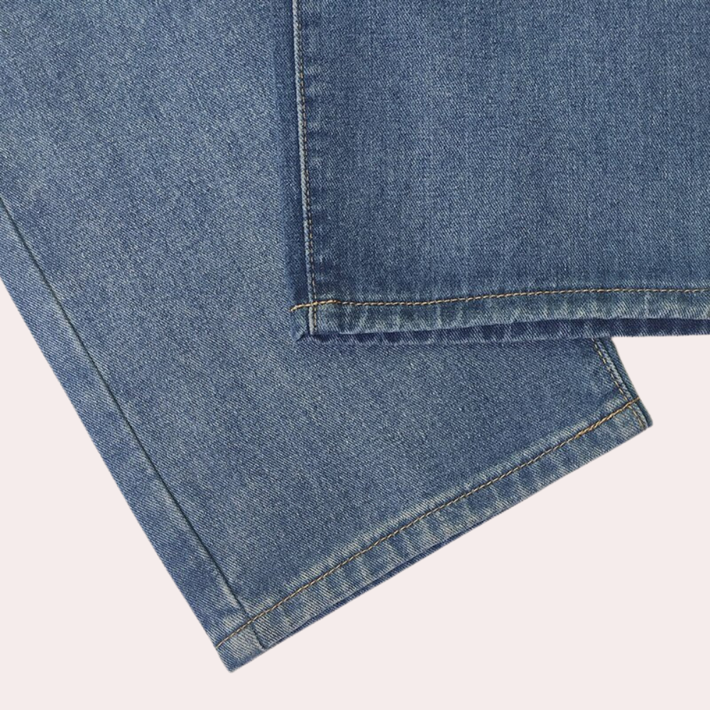 Ultra-comfortable women's jeans for a perfect fit
