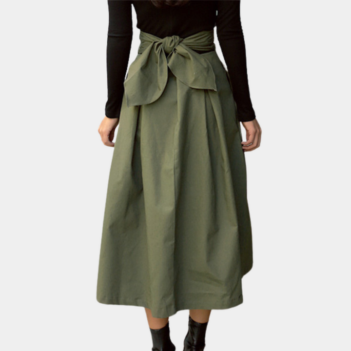 Stylish women's skirt for a refined look