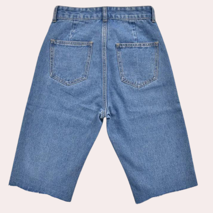 Dora - Stylish high-waisted shorts for women