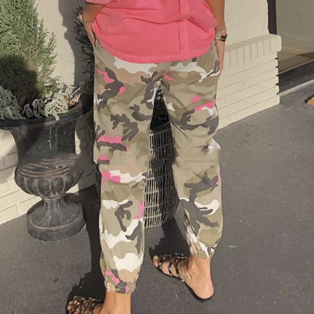 Myrsini - Pantalon camouflage élégant et confortable pour femmes pour un look tendance