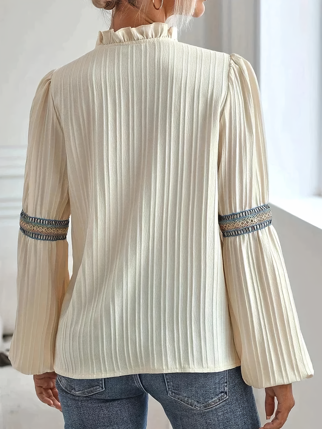 Cara - Stylish blouse with beautiful lace and playful lantern sleeves for women