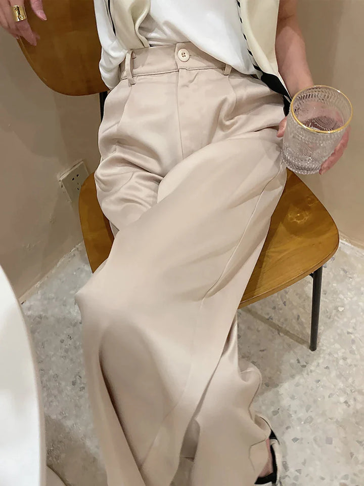 Elegant women's pants made of silk satin - Selah Collection