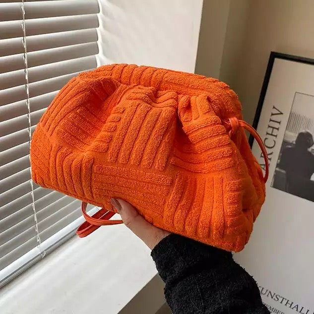 Sabrina - Sac à serviette élégant et fonctionnel pour femmes