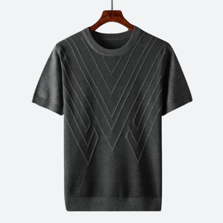 Stylish and Luxurious T-Shirt with a Modern Look - Larry