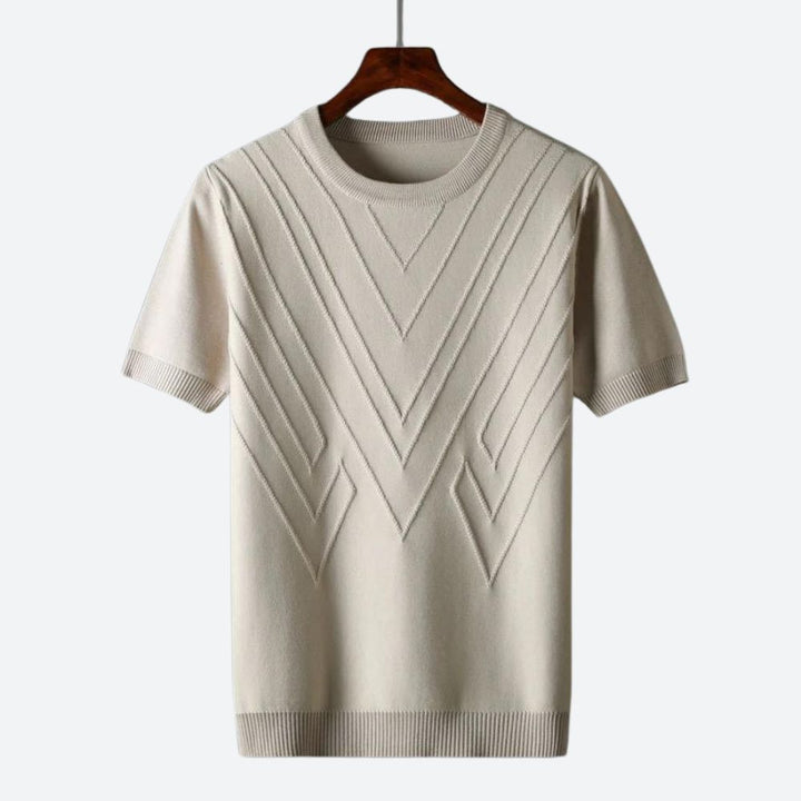 Stylish and Luxurious T-Shirt with a Modern Look - Larry