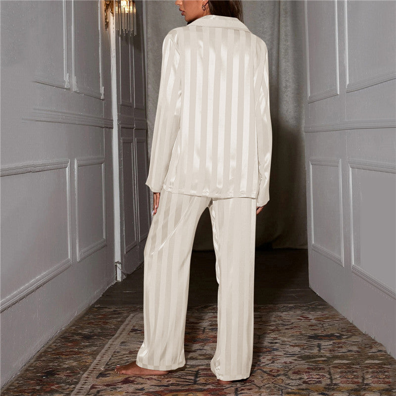 Pia - Elegant silk pajamas for women