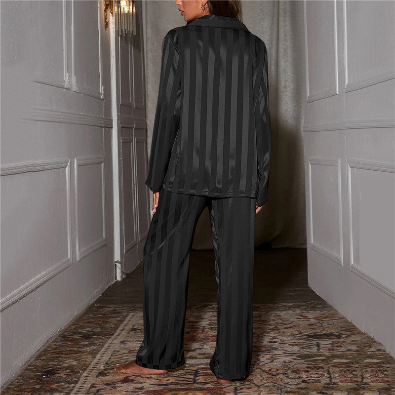 Pia - Elegant silk pajamas for women