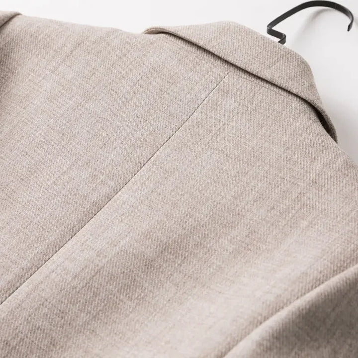 Bella - Chic Patchwork Blazer for the Modern Woman