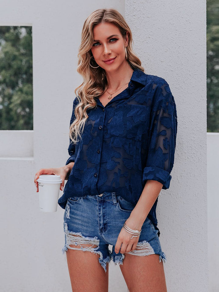 Madelyn - Elegante und bequeme dunkelblaue Bluse mit einzigartigem Muster für Frauen