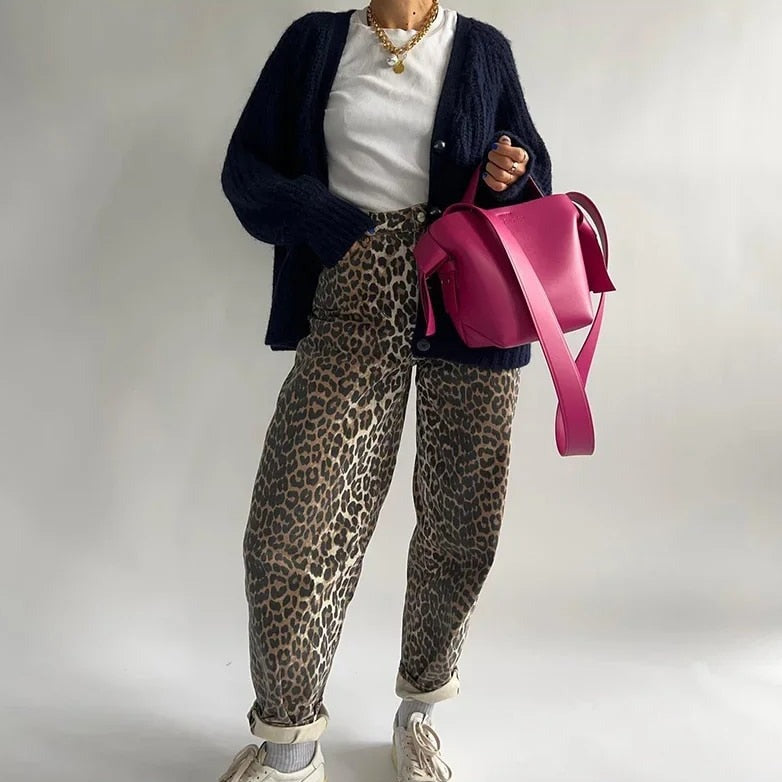 Chandra - Retro-Jeans mit trendigem Leopardenmuster