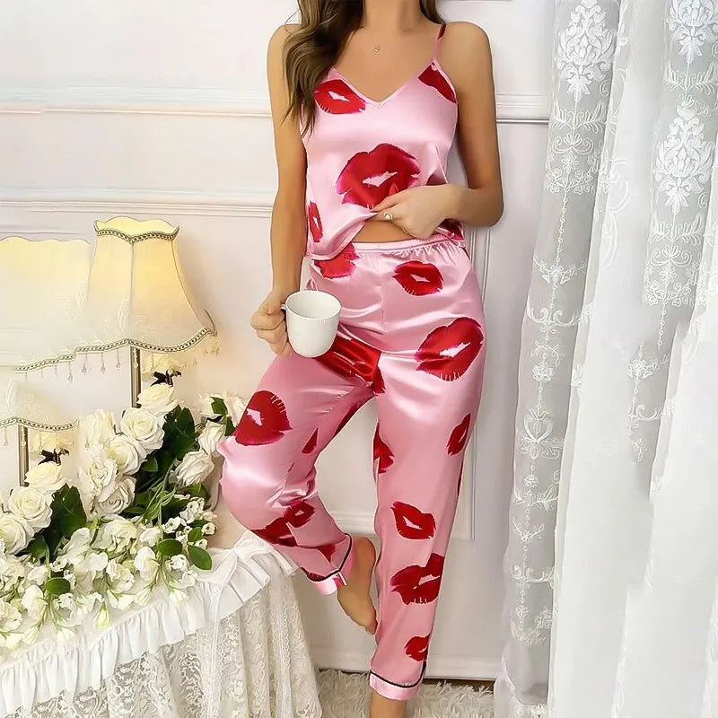 Rhea - Ensemble de pyjama en satin de luxe avec imprimé lèvres pour femmes