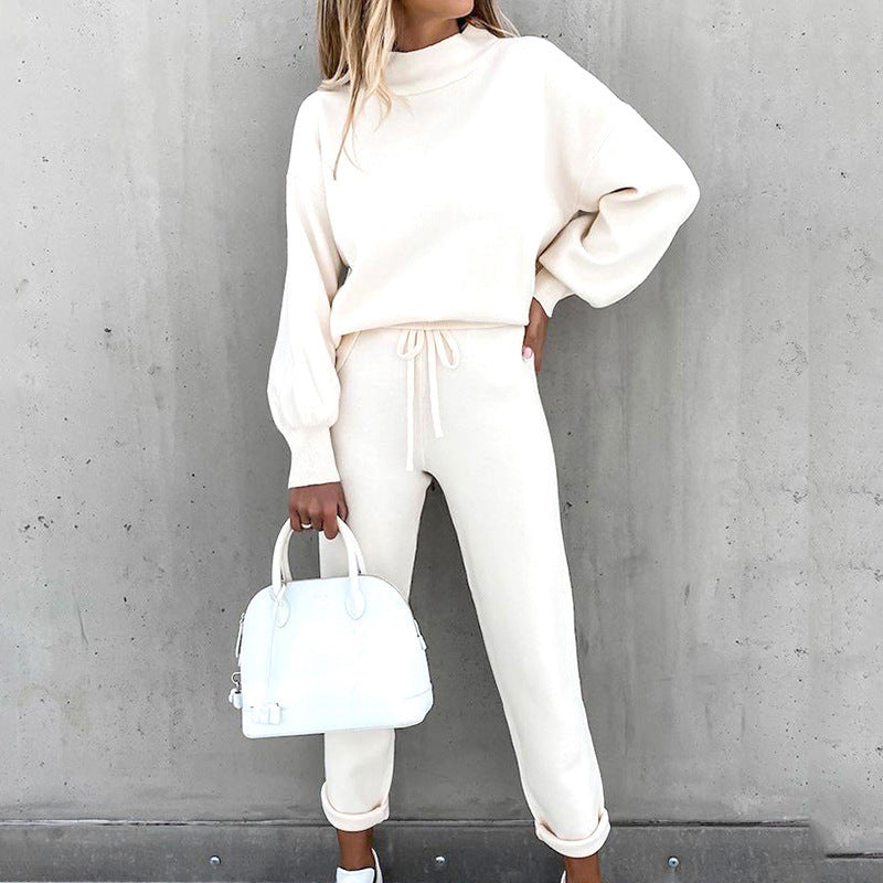 Wilma - Luxurious White Jogging Set for Women: Comfort and Style in One!
