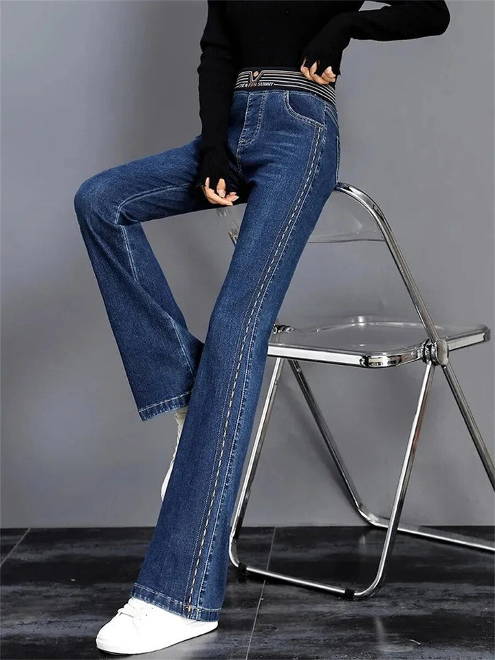 Stylish Nora jeans with high waist for a flattering fit