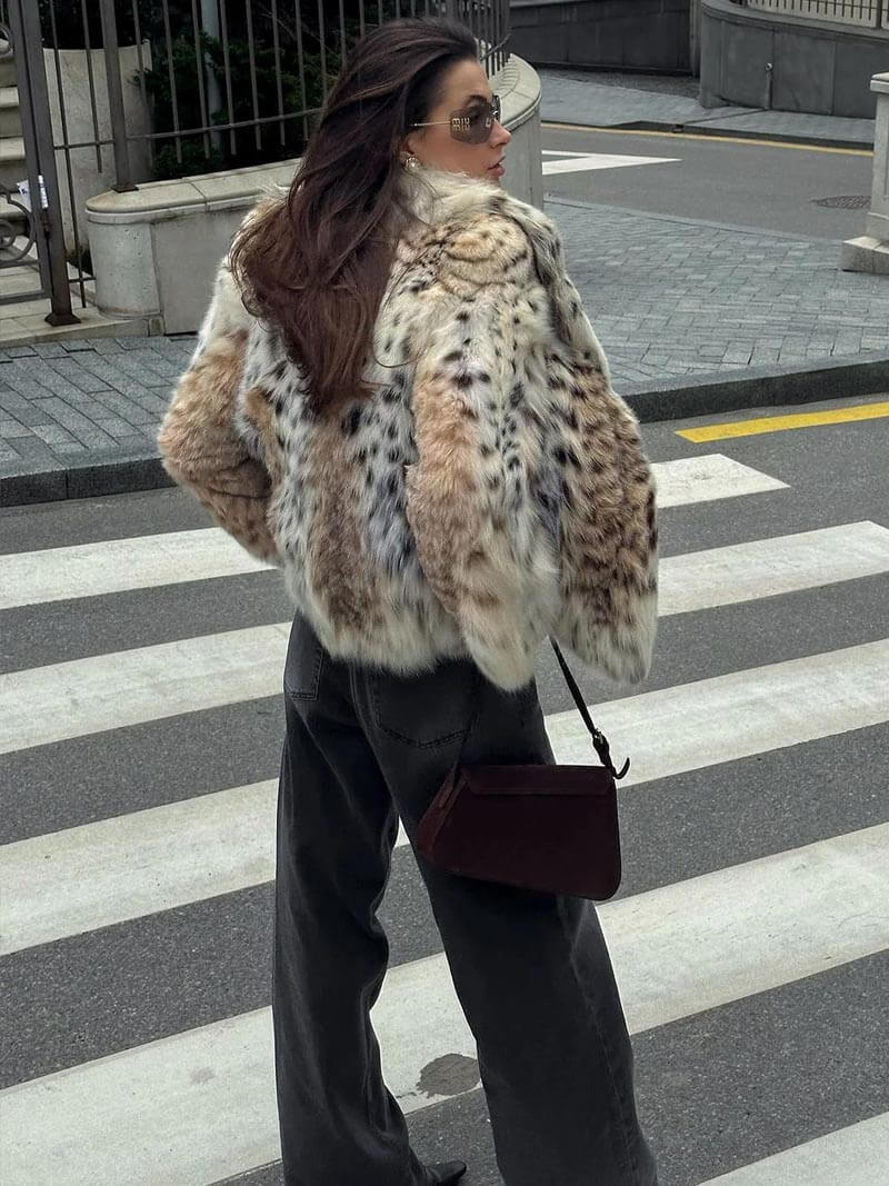 Audrey™ - Pelzjacke mit Leopardenmuster