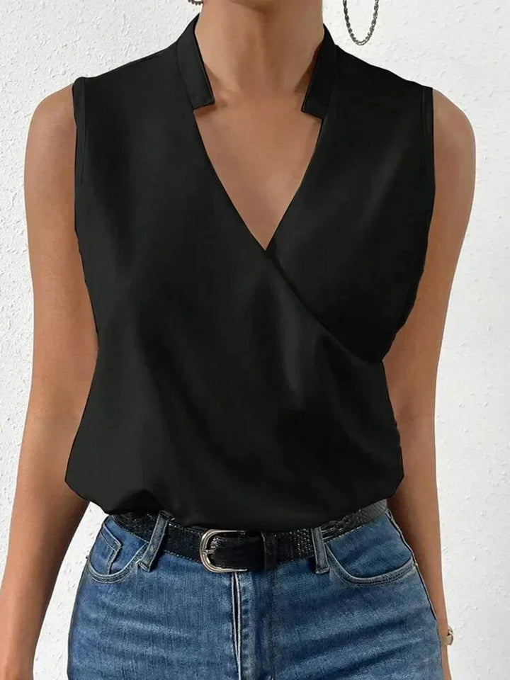 Nora - Elegant Sleeveless Women's Top with a Seductive V-Neck for Summer Days