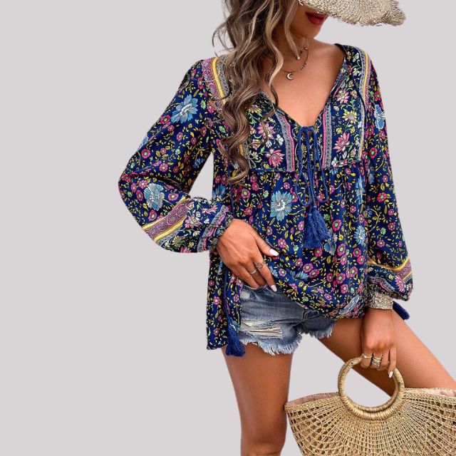 Kara - Elegant Bohemian Blouse with Charming Paisley Print for Women