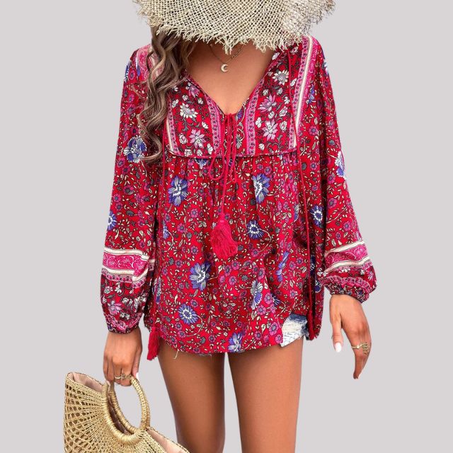 Kara - Elegant Bohemian Blouse with Charming Paisley Print for Women