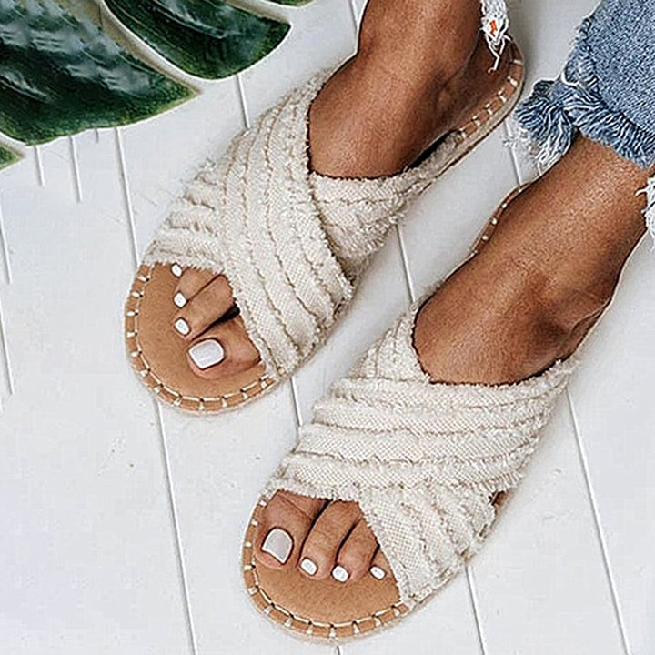 Marielle - Stylish classic slippers with an elegant touch