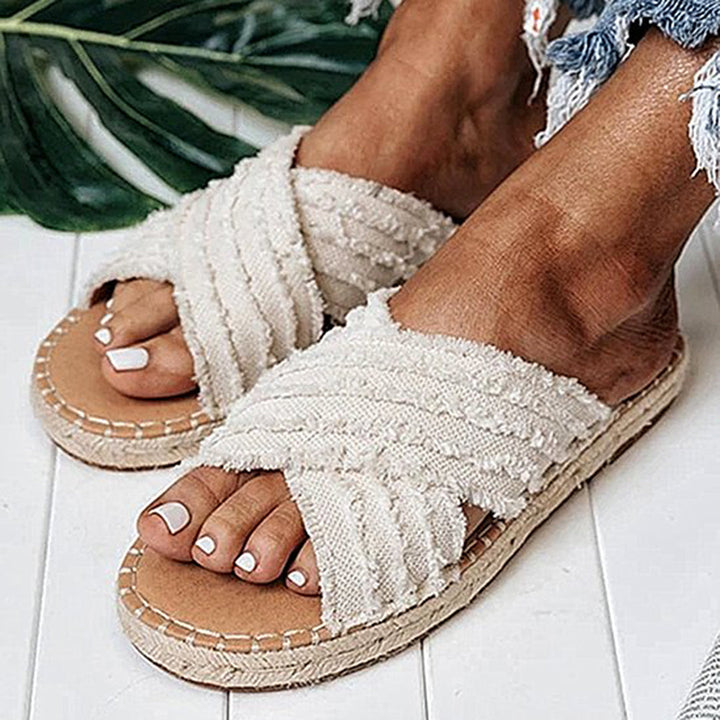 Marielle - Stylish classic slippers with an elegant touch