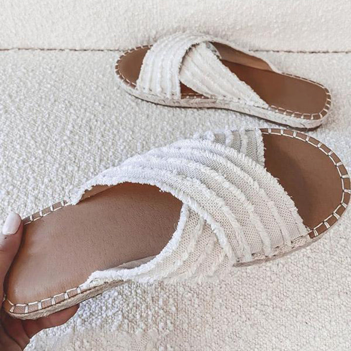 Marielle - Stylish classic slippers with an elegant touch