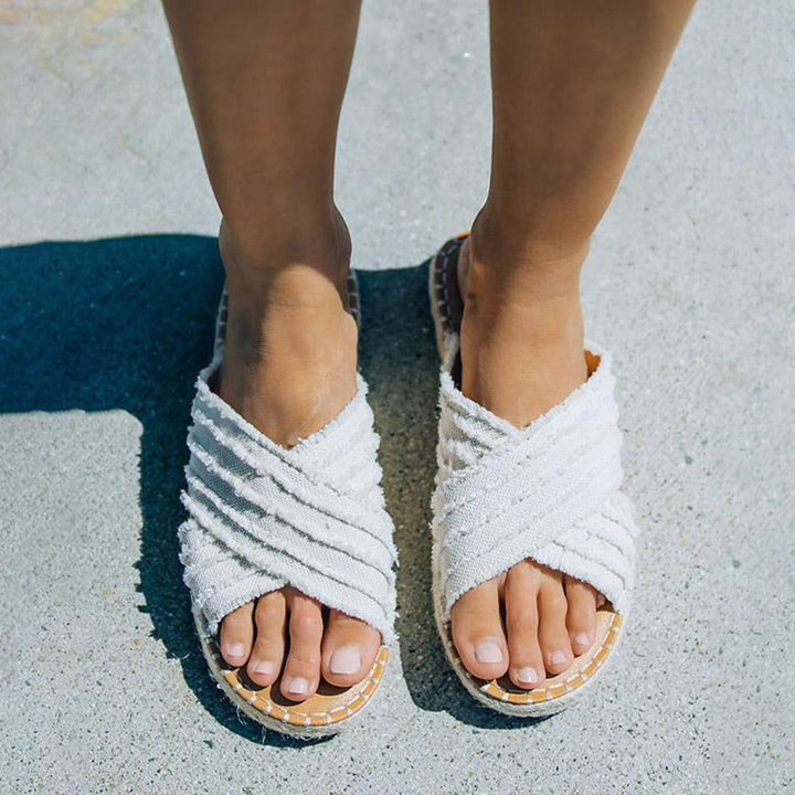 Marielle - Stylish classic slippers with an elegant touch