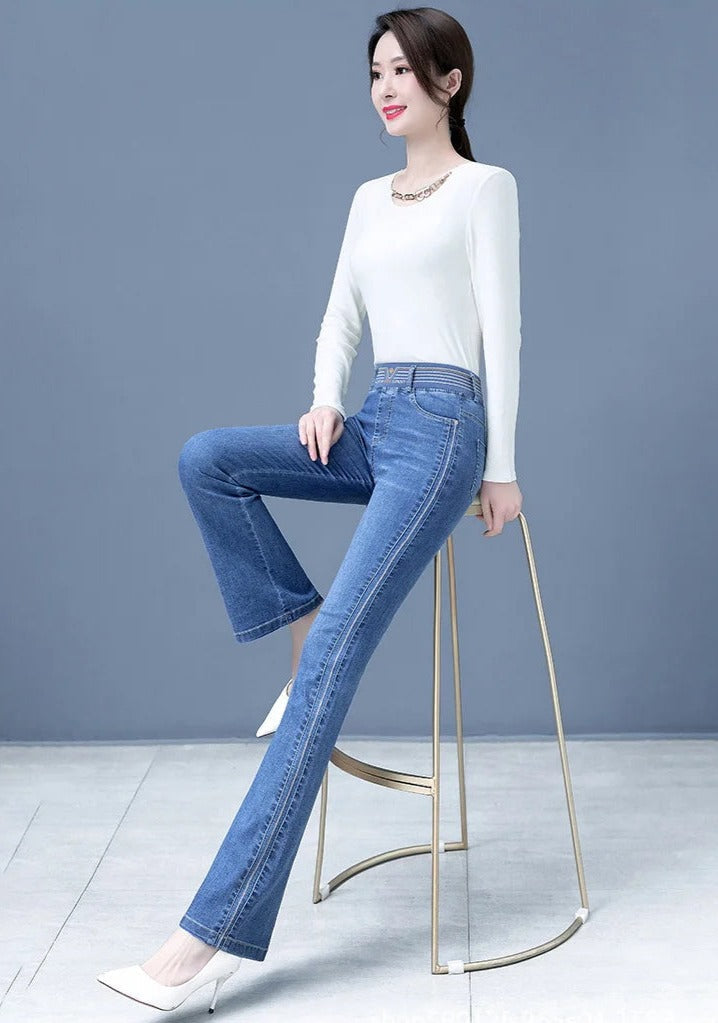 Stylish Nora jeans with high waist for a flattering fit